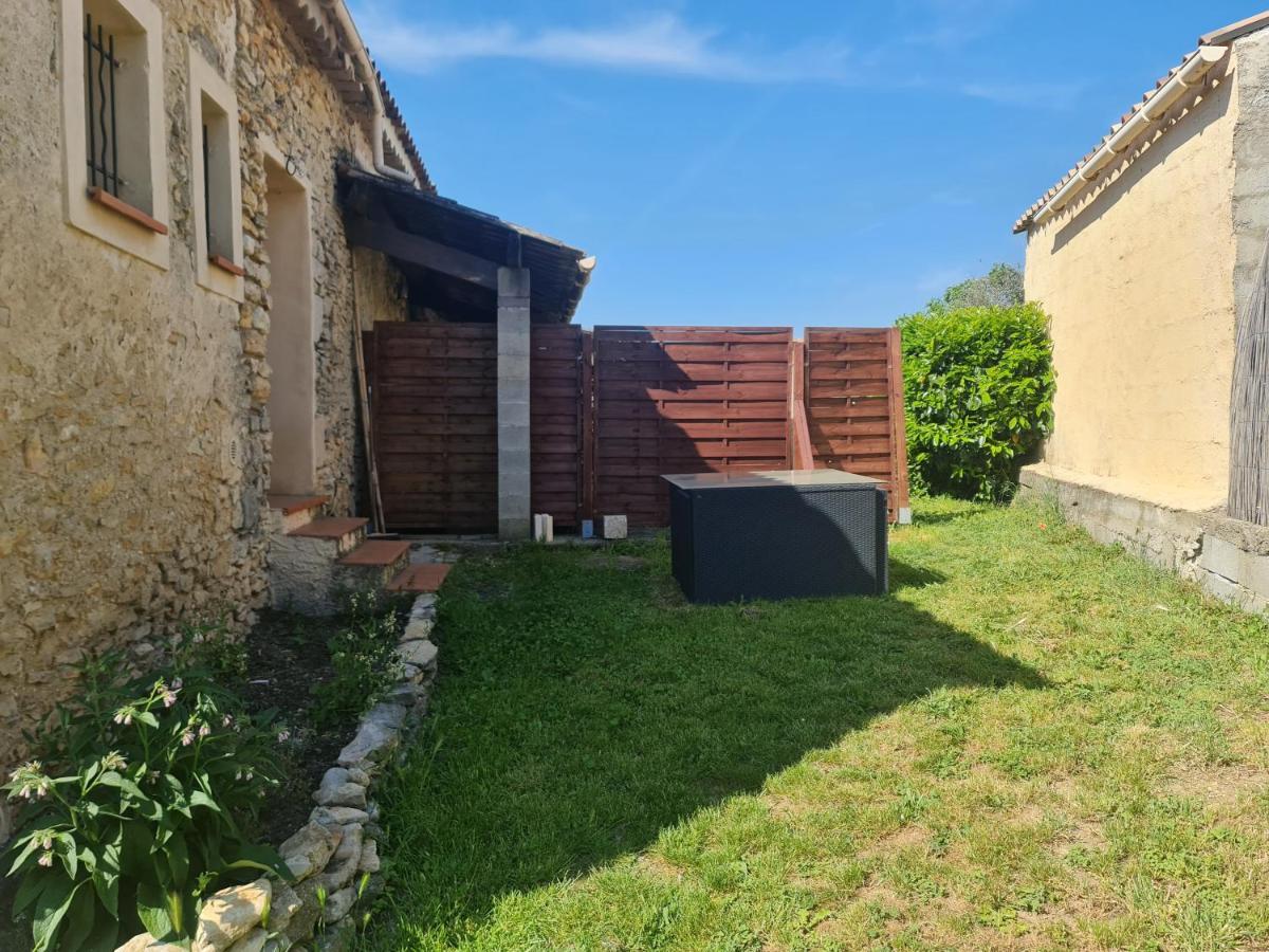 Le Gite De La Badassiere Apartment Forcalquier Exterior photo